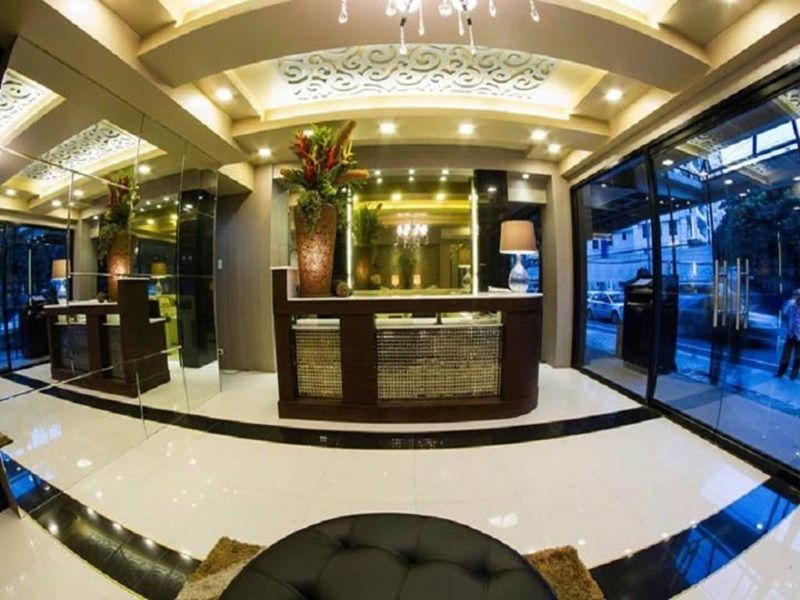 קואזון סיטי Pghi Hotel מראה חיצוני תמונה